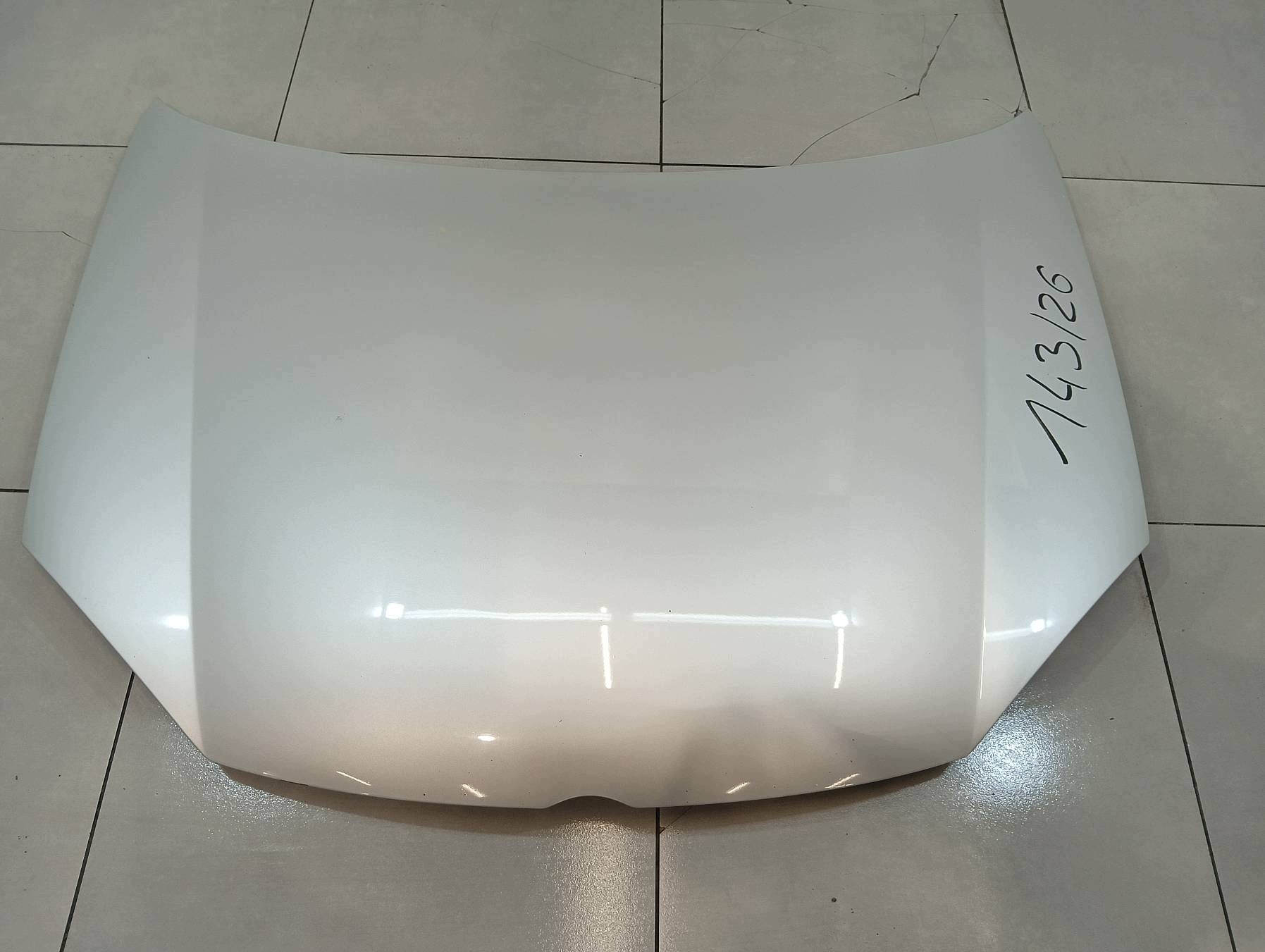 bonnet front JETTA V SREBRNA VW Volkswagen Golf V (2004-2009)