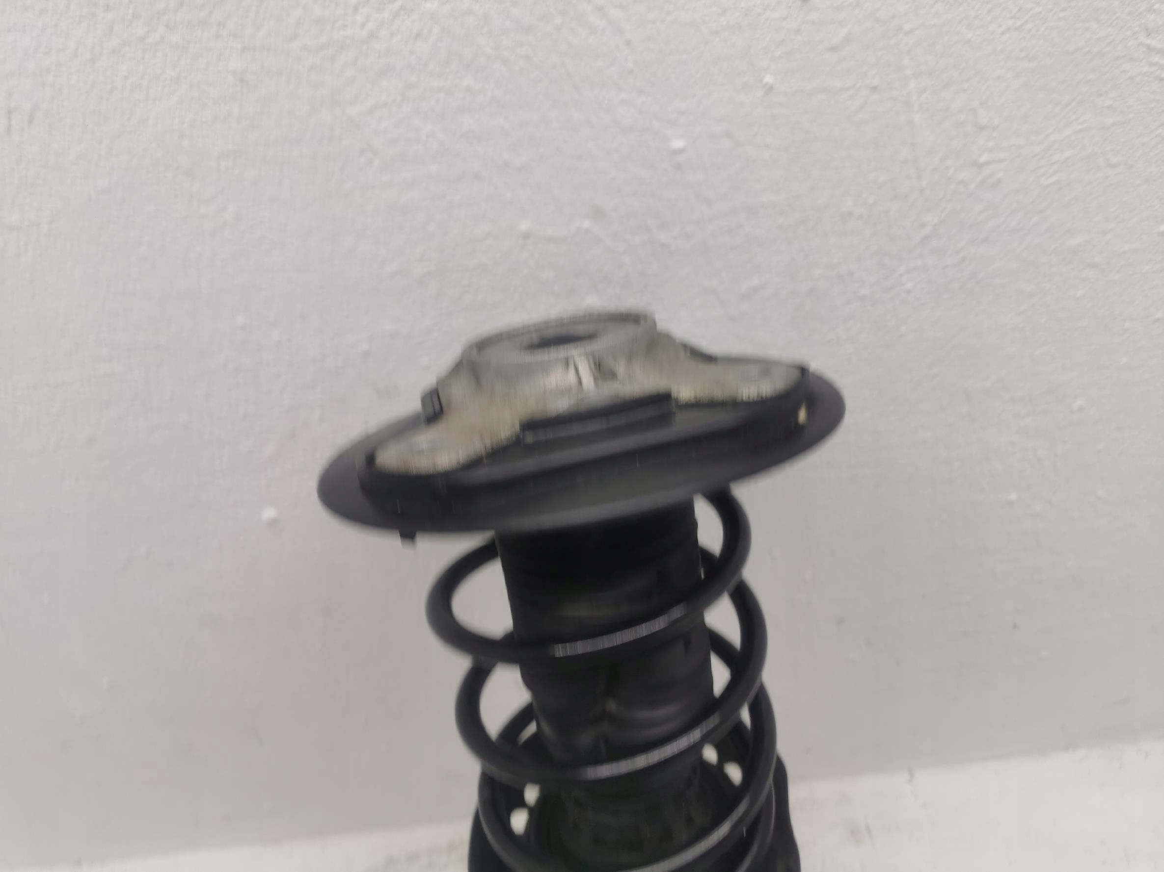 shock absorber front MERCEDES E-KLASA W212 08-16