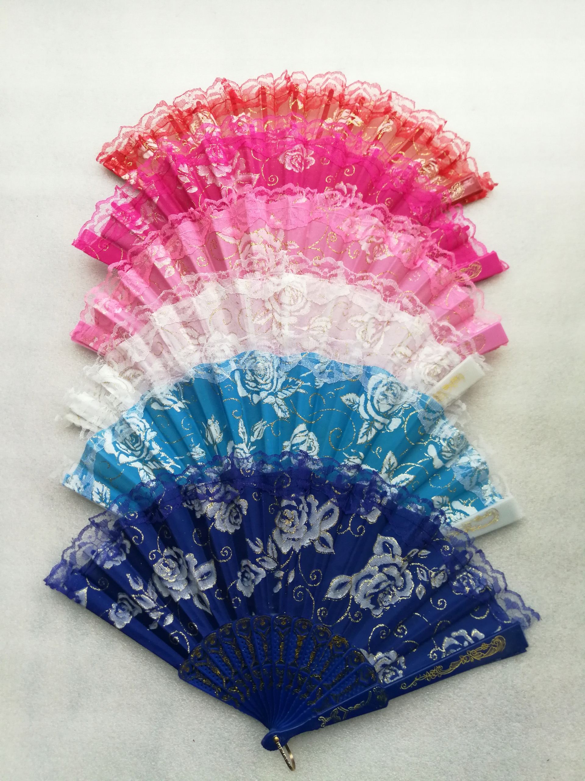 Wachlarz koronkowy prześwitujący na upały Kod producenta 5901333802901