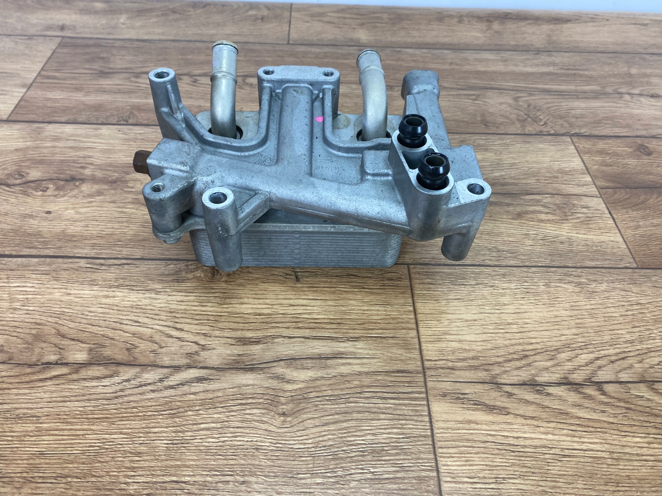 Radiatore / Raffreddatore radiatore olio cambio Ram 1500 2019+ USA