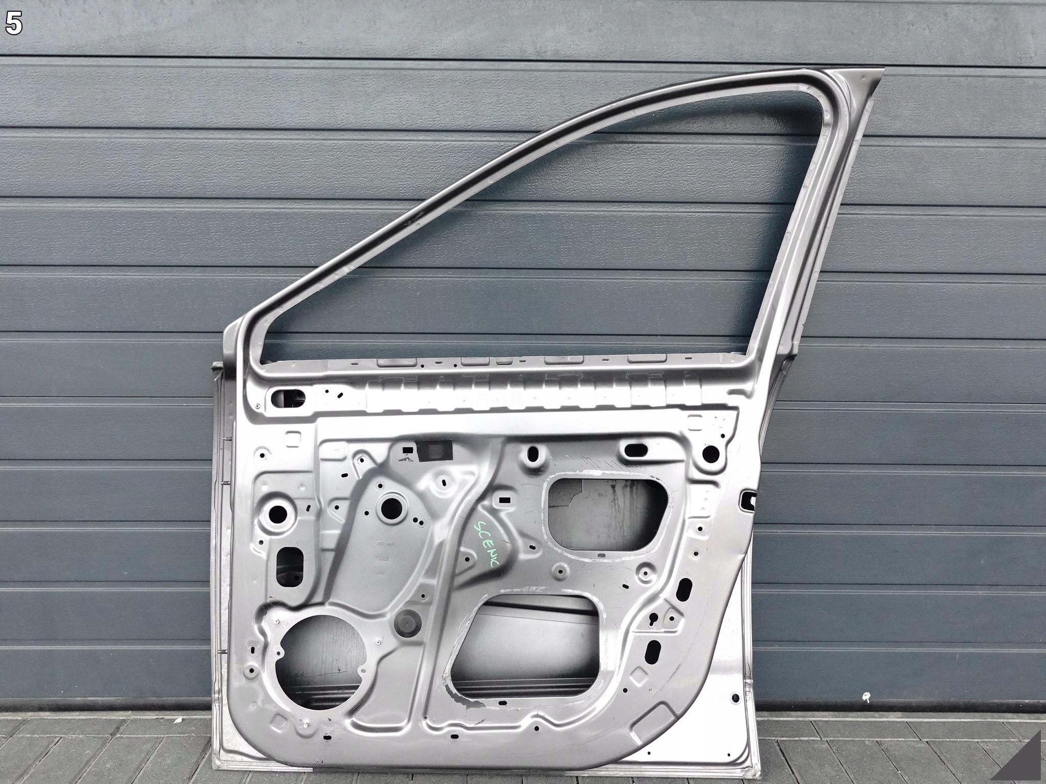 RENAULT SCENIC III 3 09-16 (before / LIFT) door right front + moulding nice