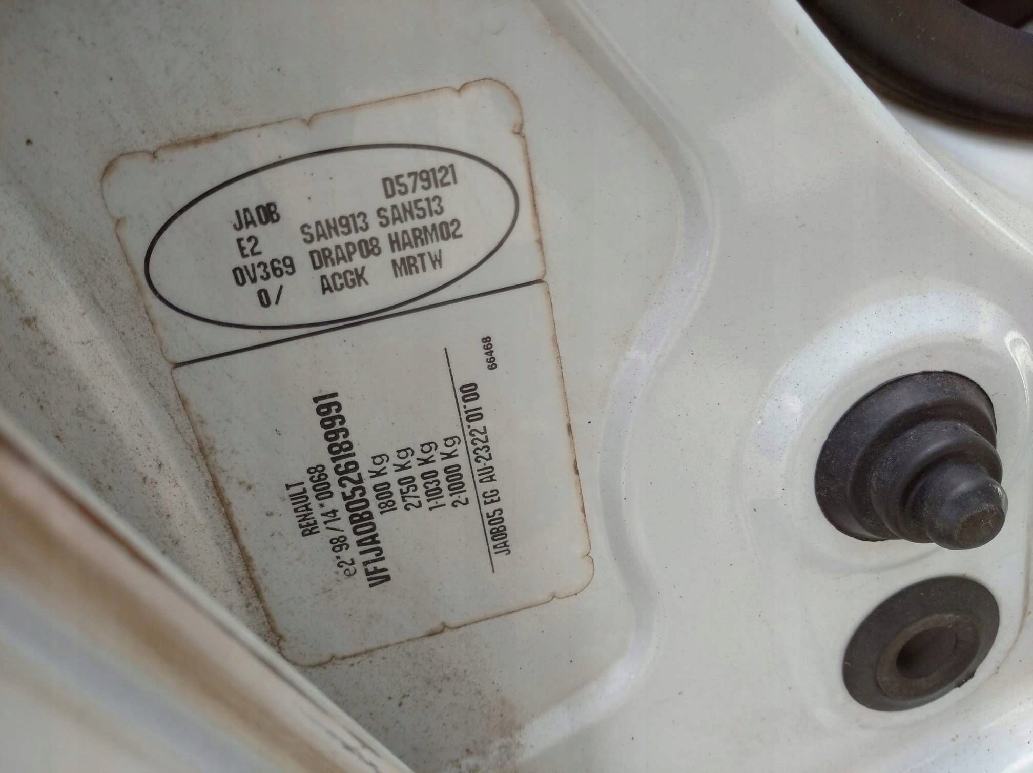 parafango Anteriore Bocchetta sinistra Renault Scenic e SCENIC-e-parafango-L