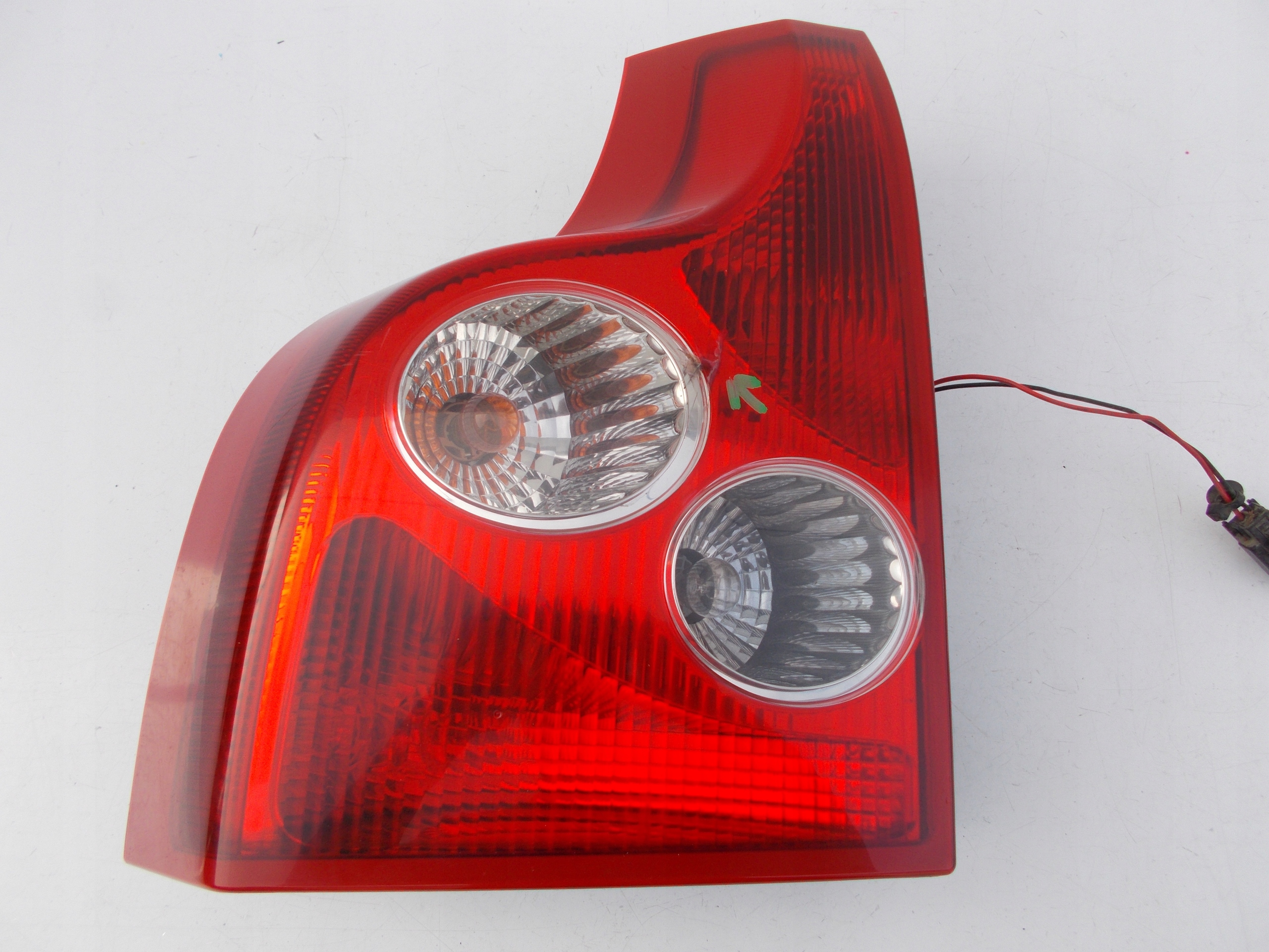 LAMPA TYŁ TYLNA VOLVO XC90 XC-90 XC 2002 - 2006 EUROPA LEWA