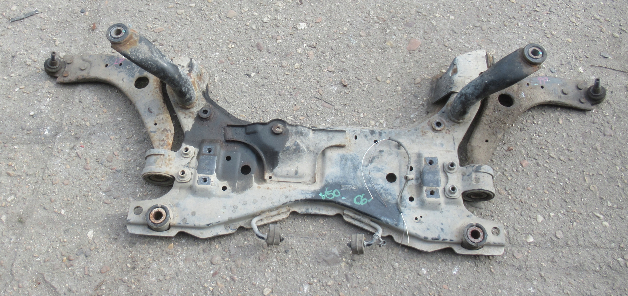 VOLVO V50 2.4 D 06R axle beam TRAWERS front