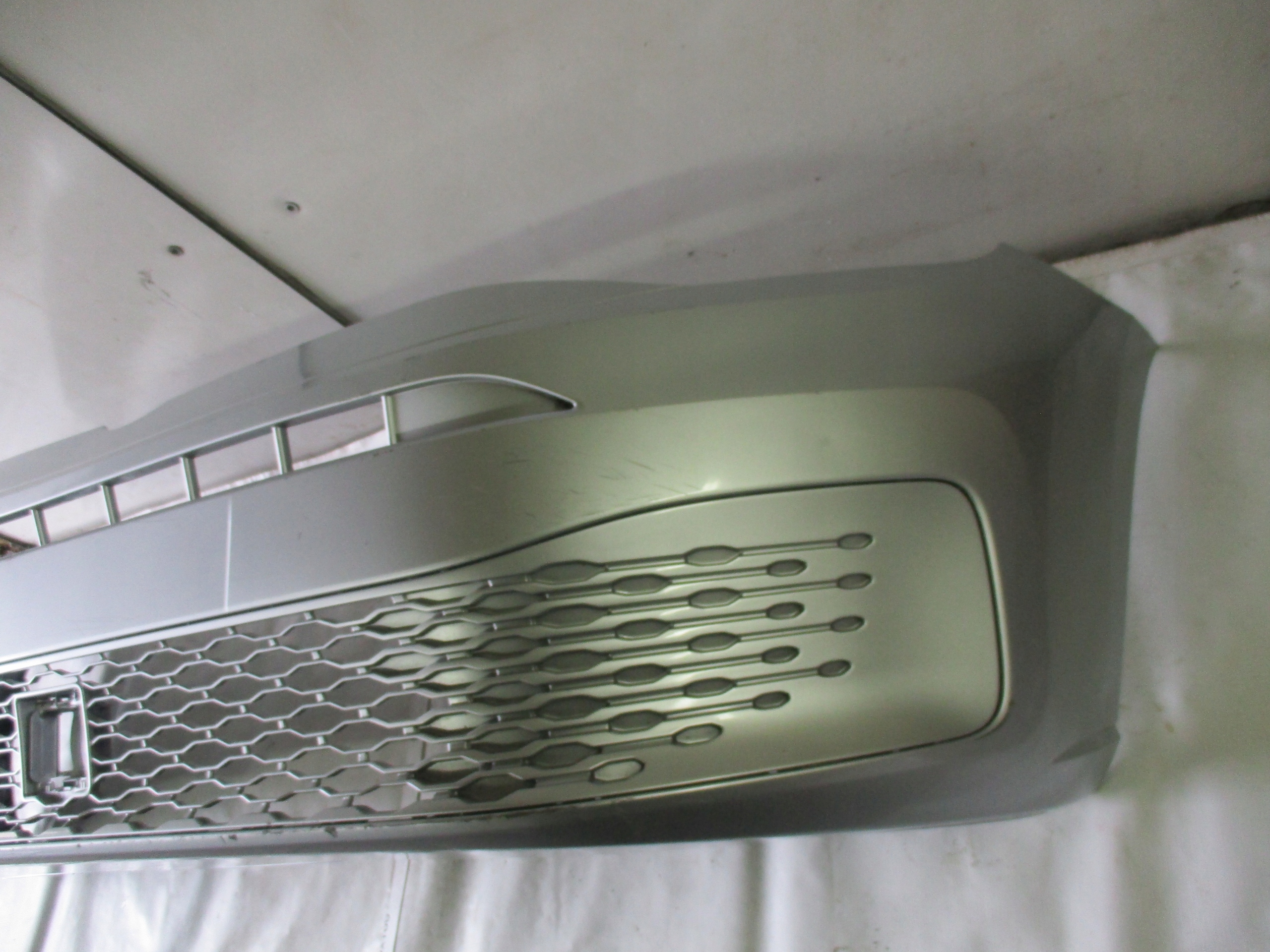 bumper front front VW Caddy 2K7 new MODEL