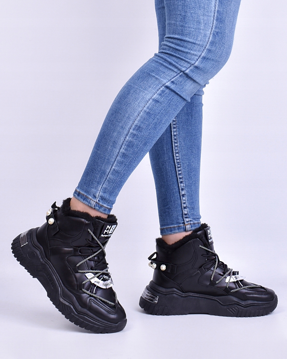 DAMSKIE BUTY ZIMOWE OCIEPLANE ŚNIEGOWCE SPORTOWE Oryginalne opakowanie producenta pudełko