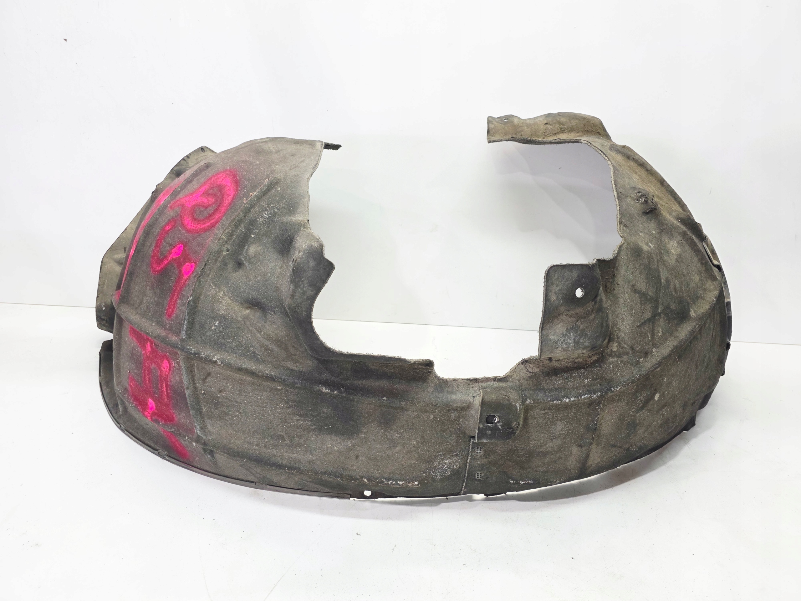 mudguard MATERIALOWE right front AUDI Q5 FY 80A821172E