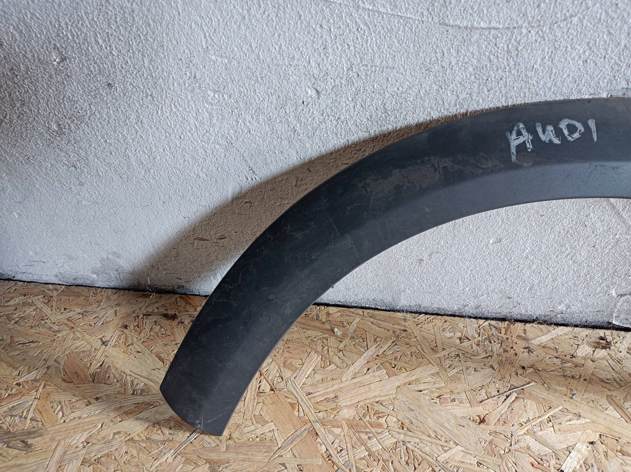 mudguard rear. moulding Audi A4 S4 B8 8K 8K9853718