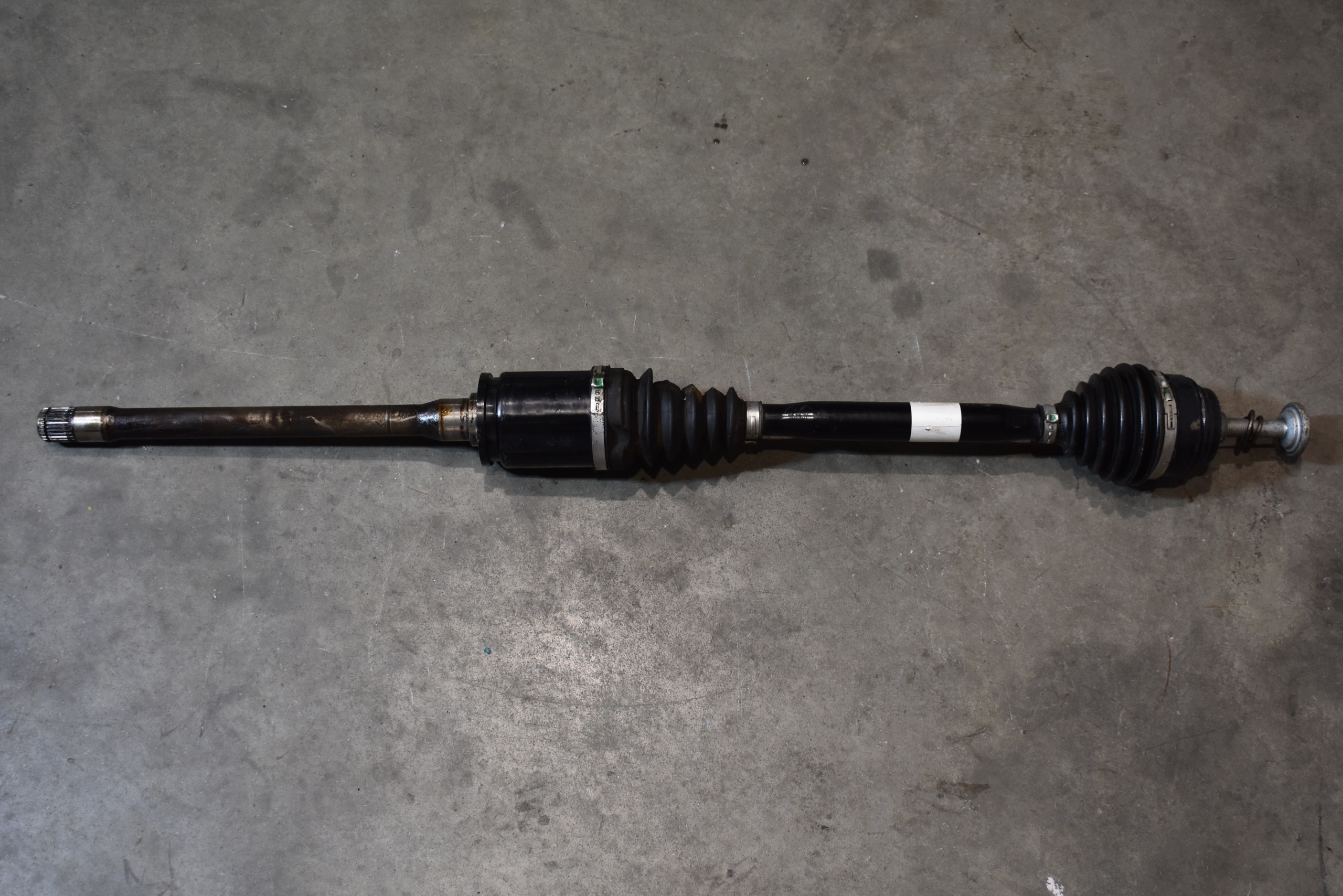 IDEALNA semi-axis front front right BMW X7 G07 G06 G05 1