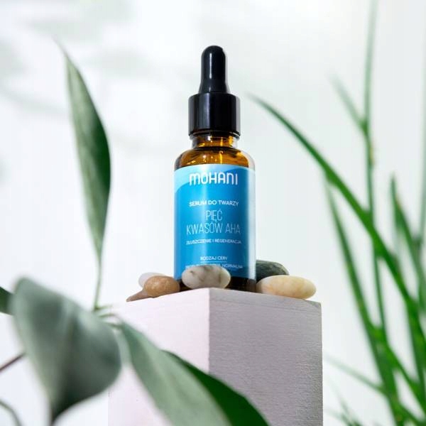 Regenerująco-złuszczające serum do twarzy kwasyAHA Marka Mohani