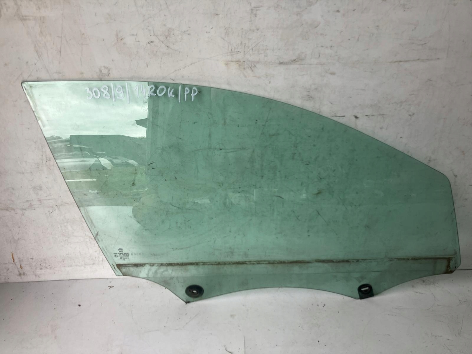 window door right front PEUGEOT 308 T9 14R