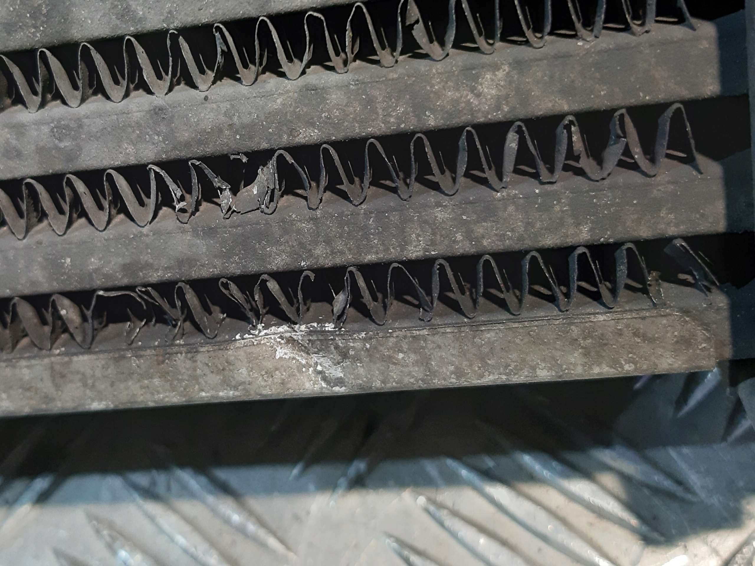 Kühler luft INTERCOOLER A1695000000 BEHR MERCEDES W169 2.0 CDI