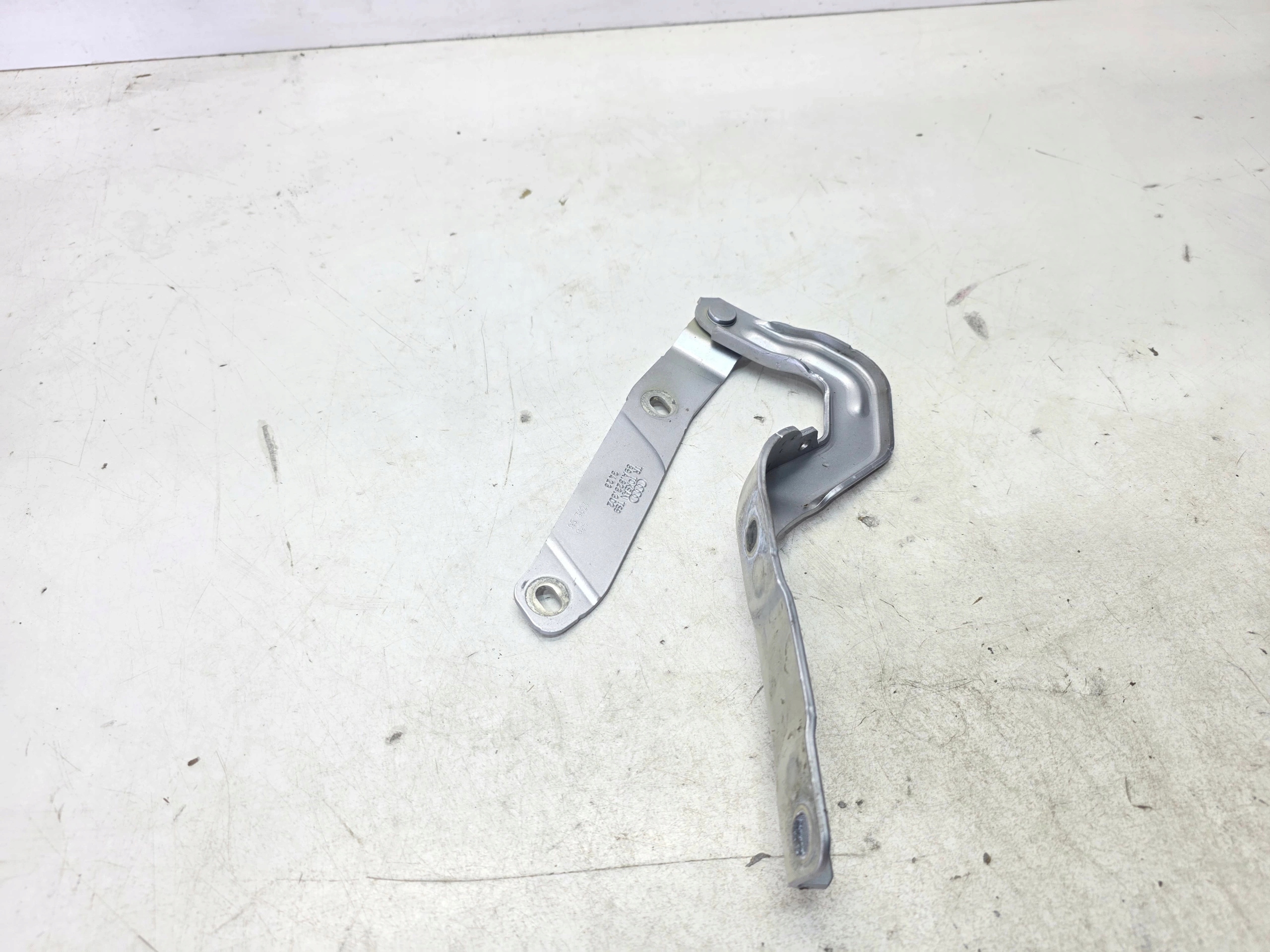hinge bonnets right AUDI Q4 E-TRON 89A823302 LZ7G