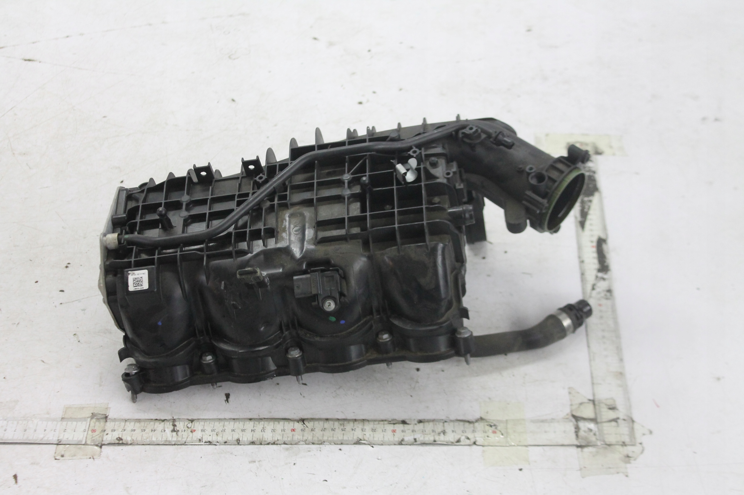 intake manifold 72344186 BMW G30 G31 530E 17