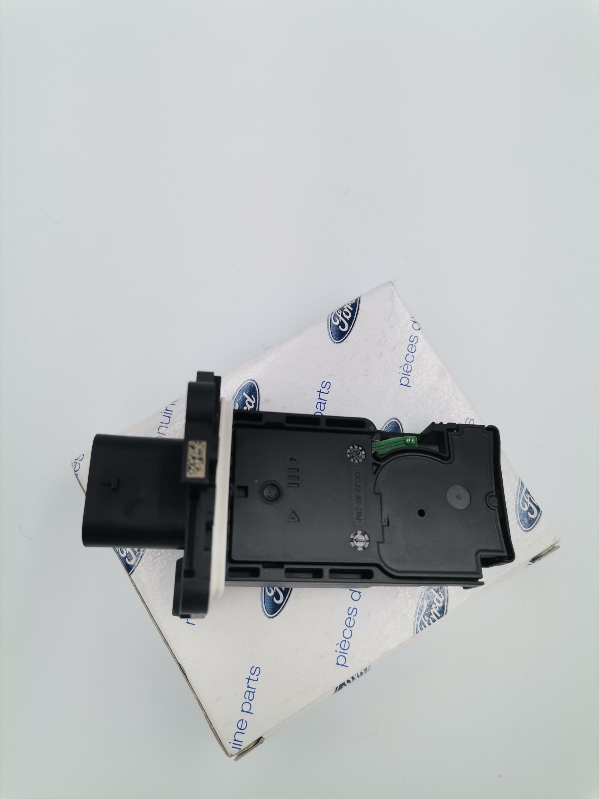 PRZEPŁYWOMIERZ FORD TRANSIT CUSTOM JX6A-12B579-CA Typ silnika Diesel