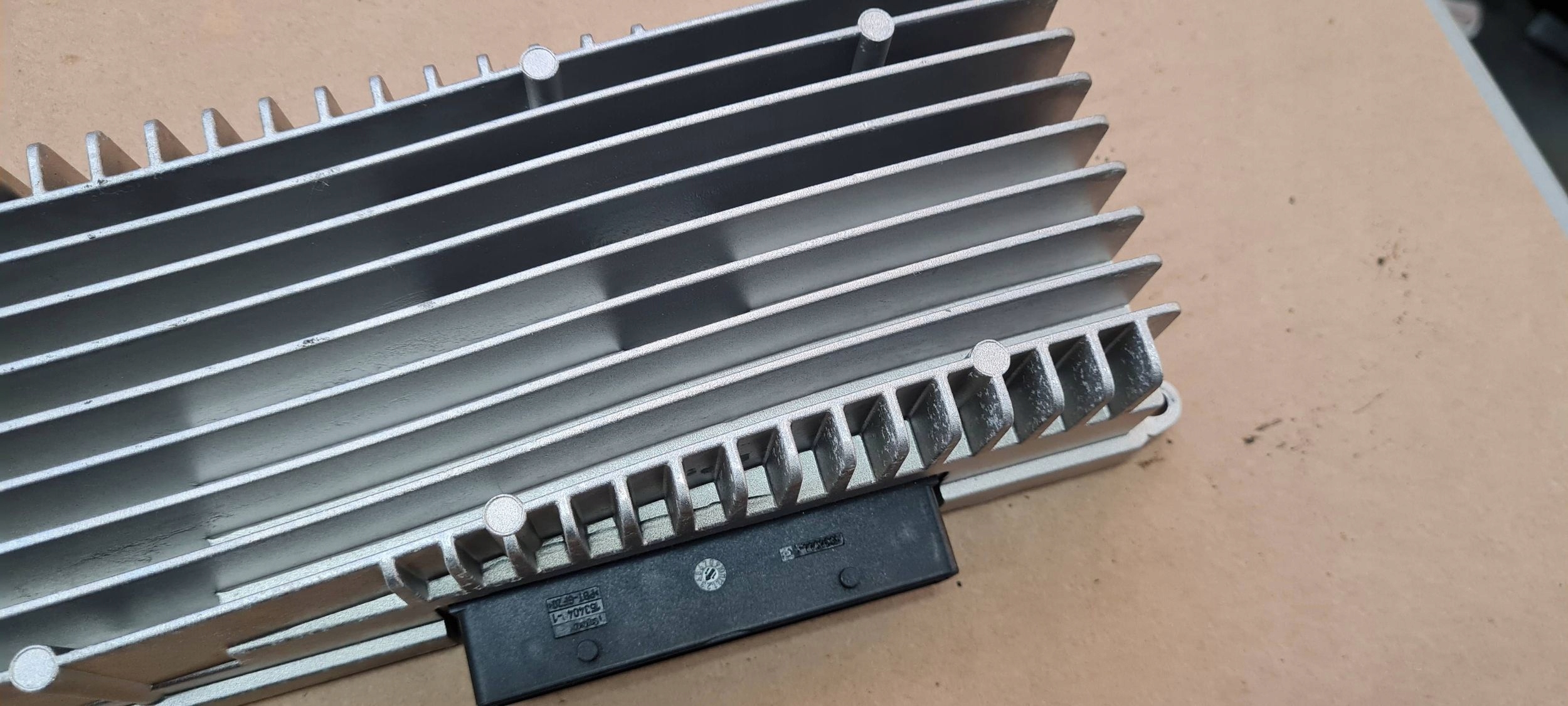Q5 8R amplifier RADIA AUDIO 8R0035223F A4 B8 A5 8T
