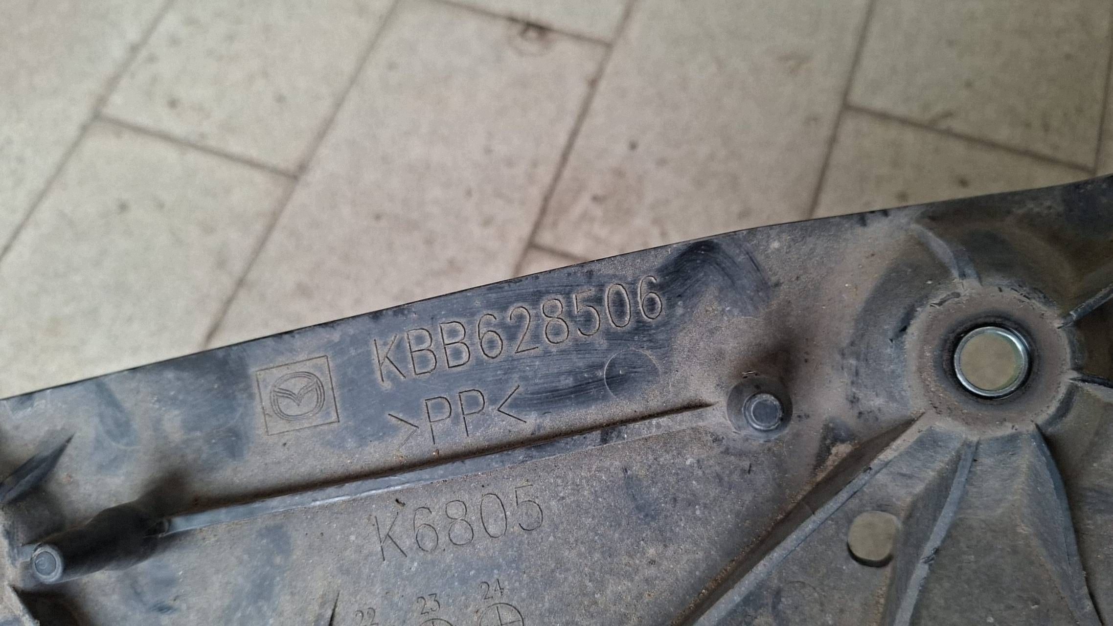 cover chassis rear part side right Mazda CX-60 KBB628506