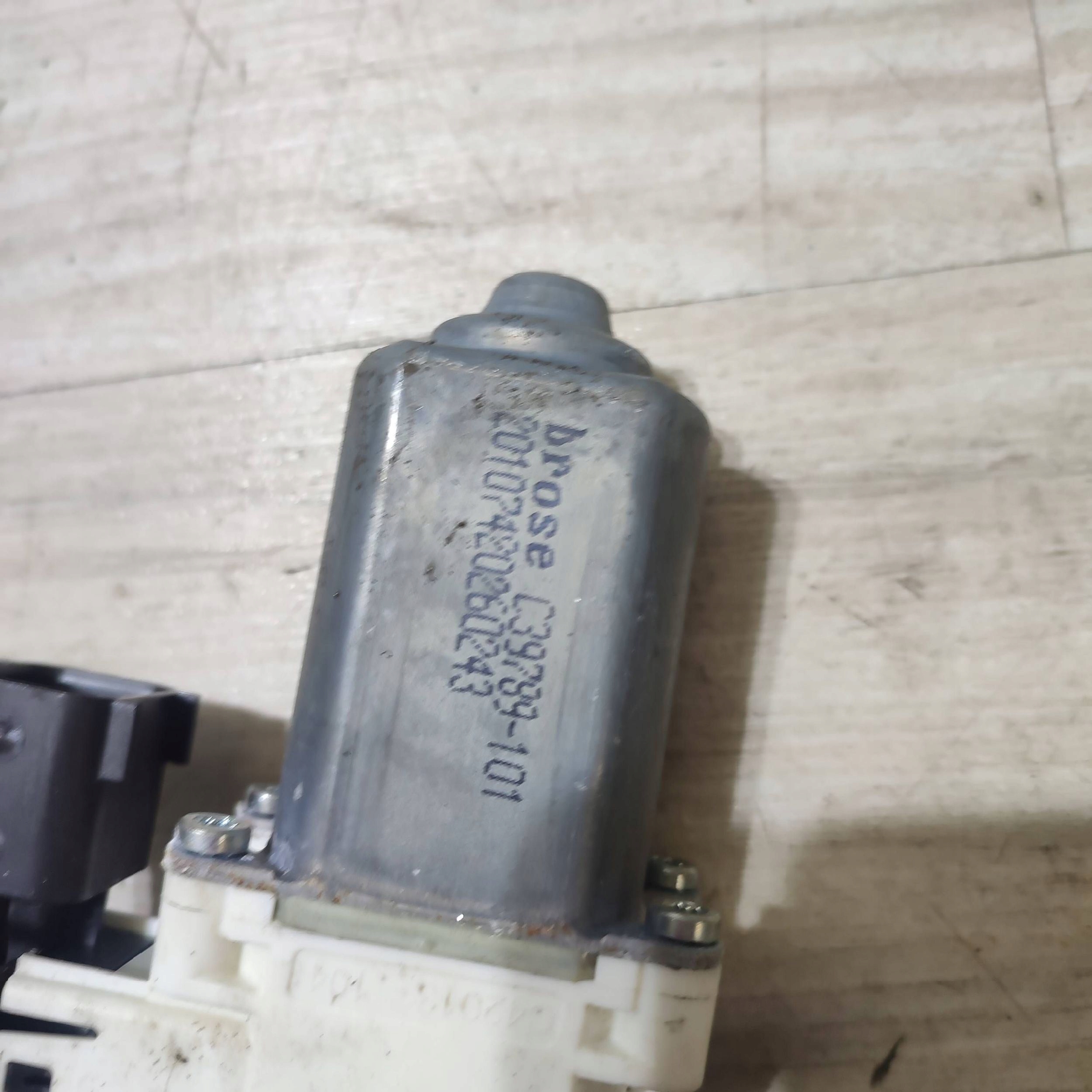 window regulator door przednich front side right Jaguar F-Pace C42090104