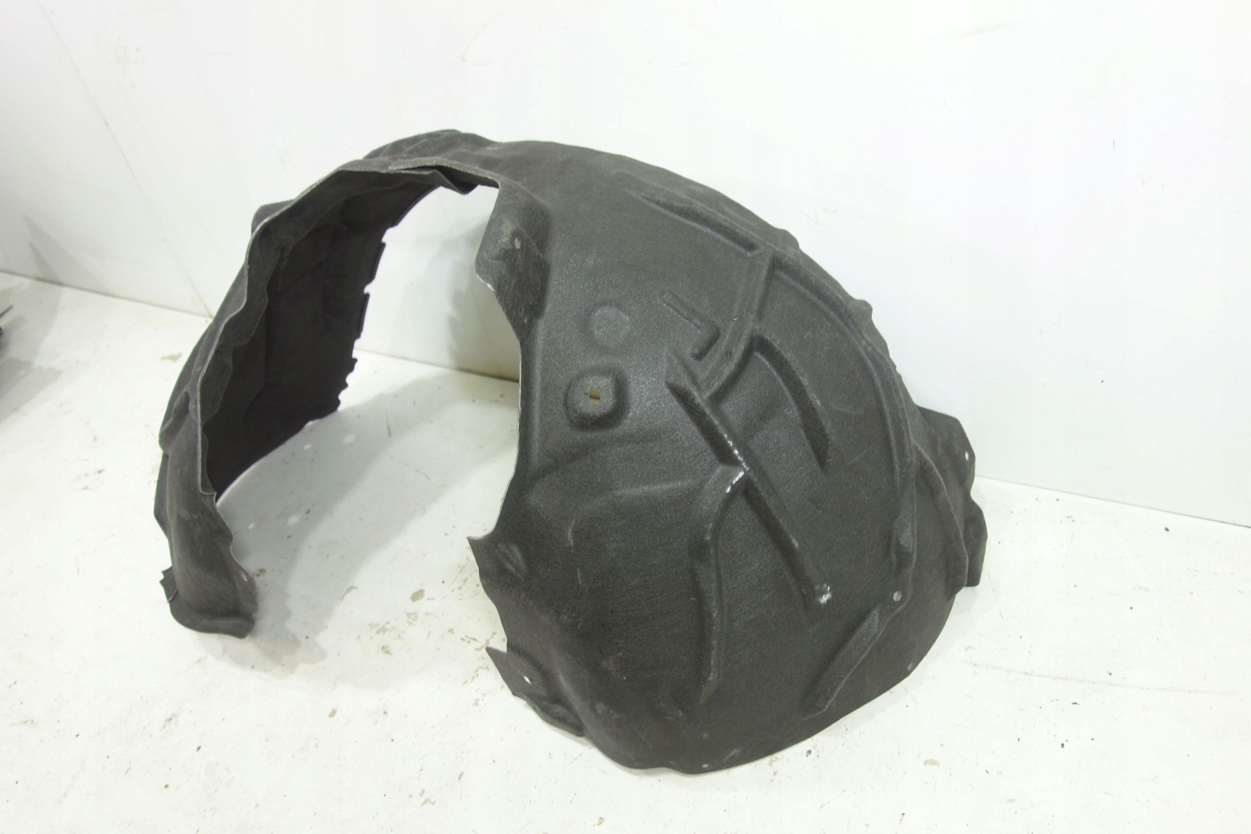 NADKOLE PRZÓD LEWE AUDI A4 B9 16- 8W