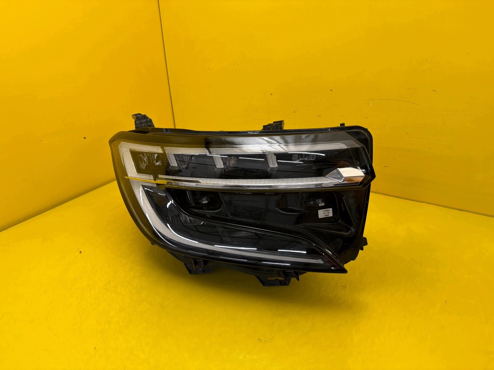 light right front Renault Austral Full Led 2022-2025 260103381R