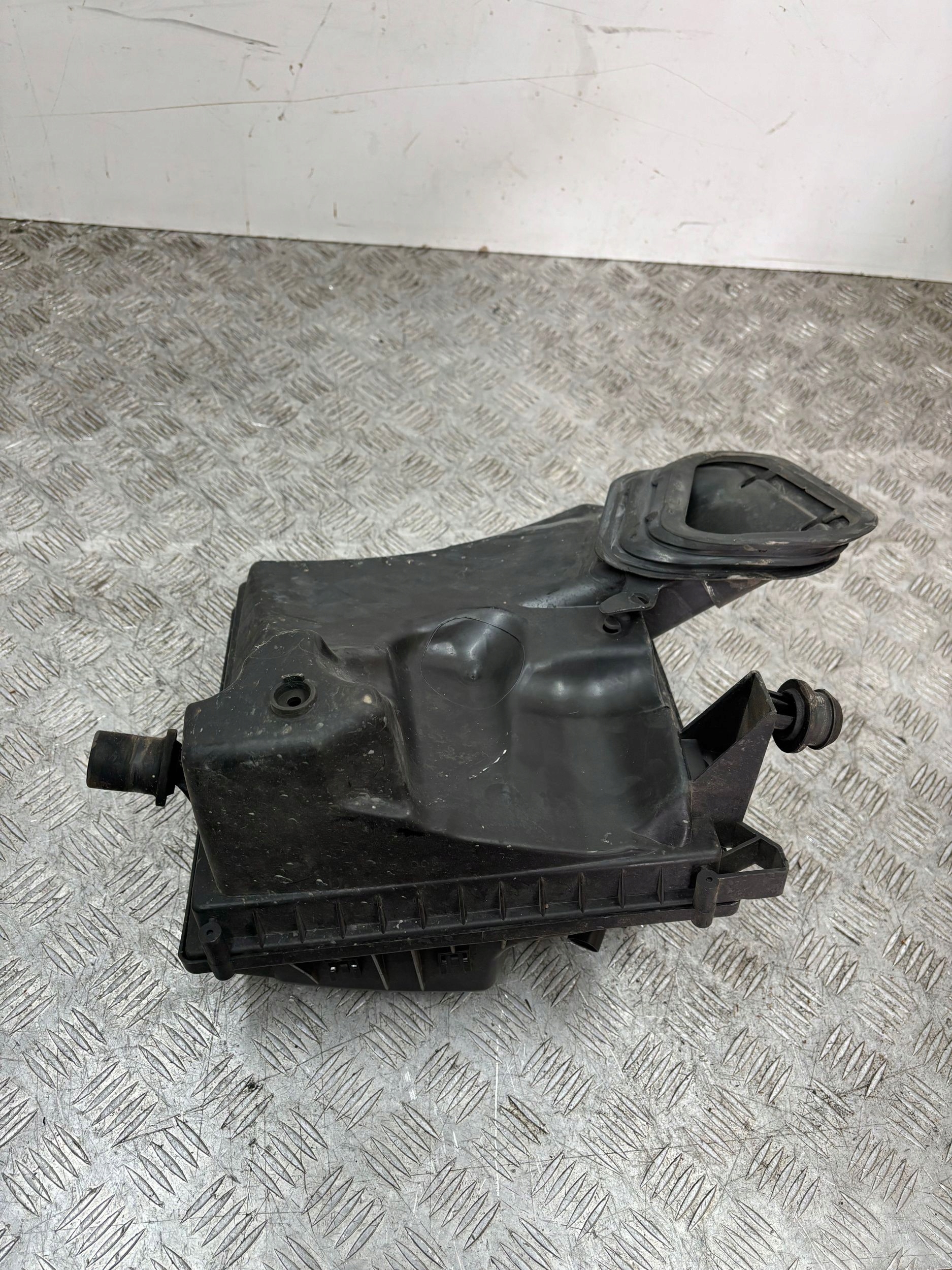 Gehäuse filter luft OPEL ASTRA J IV 1.7 CDTI 13272777