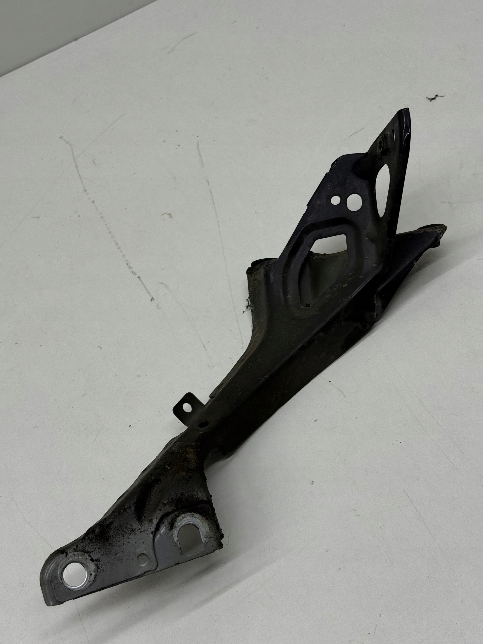 AUDI A6 S6 C7 Console Support plaque Aile Droite Avant Couleur LX7U