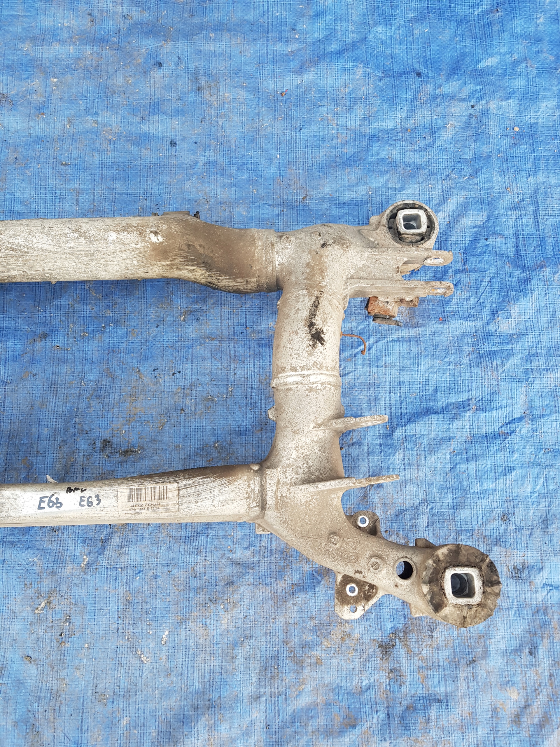 axle beam rear part BMW E63 E64 sider subframe axle beam 4027064