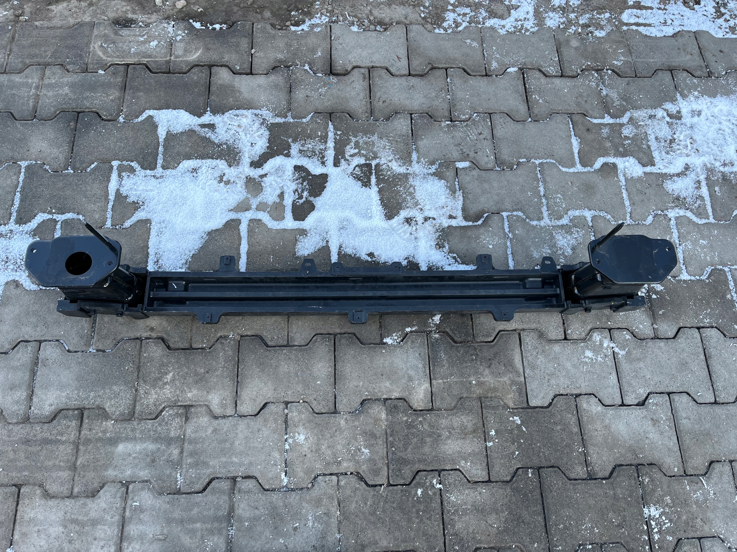 Hyundai Kona bumper support rear part
