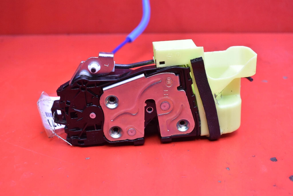 lock door left front front EU 81310-R2010 KIA SPORTAGE 5 V 21-25