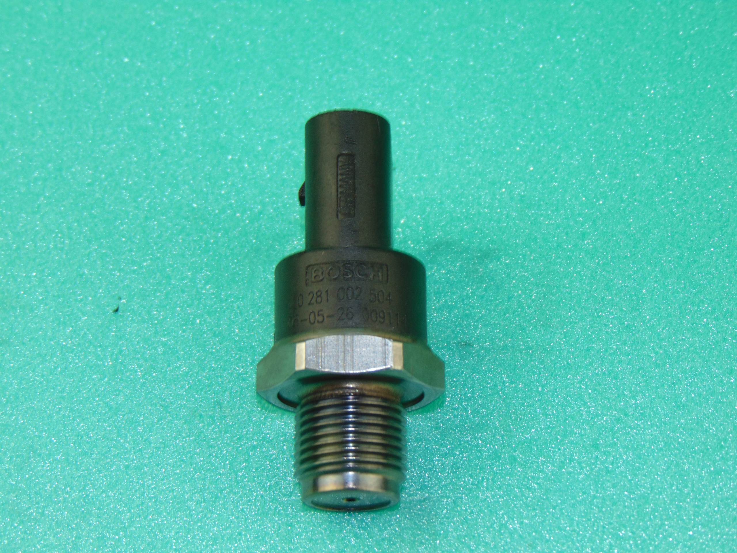 Клапан датчик давления топлива 0281002504