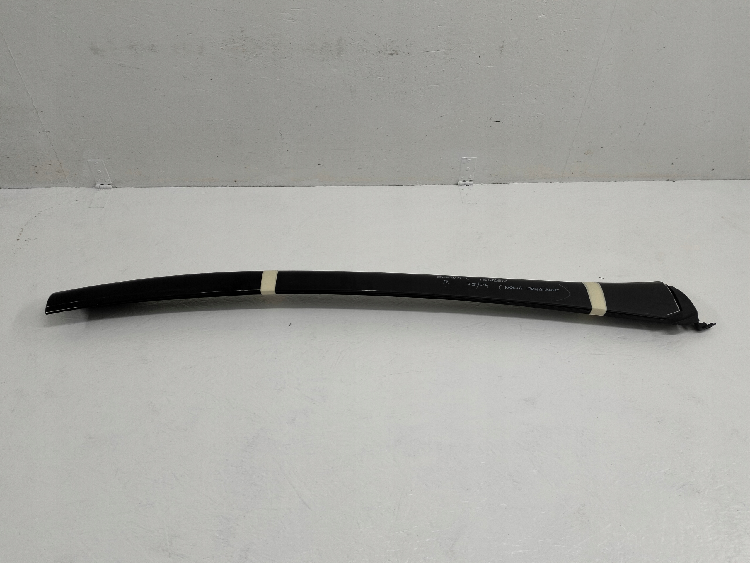 LISTWA SŁUPKA PRAWA OPEL ZAFIRA C 39027687