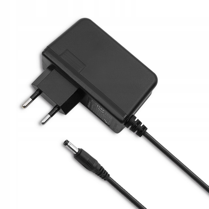 

Qoltec Zasilacz wtyczkowy 15W 5V 3A 4.0*1.35