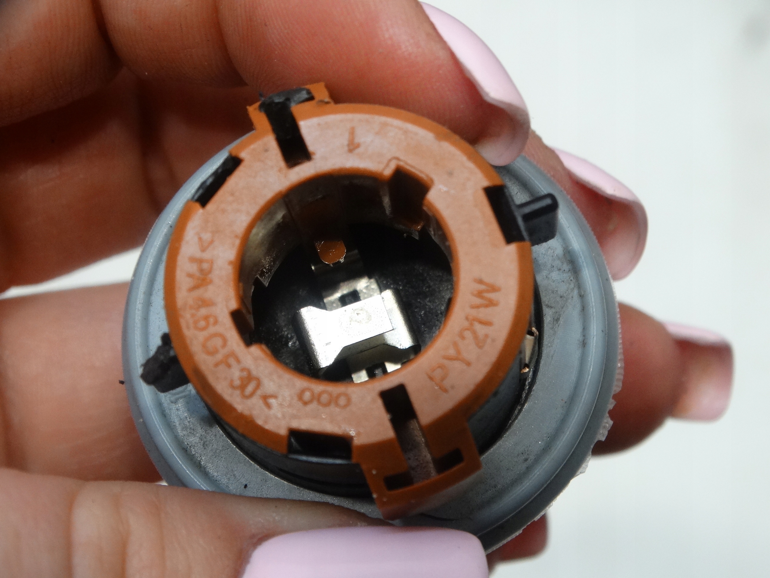 OPRAWKA ZAROWKI lights front VOLKSWAGEN FORD 5140193102