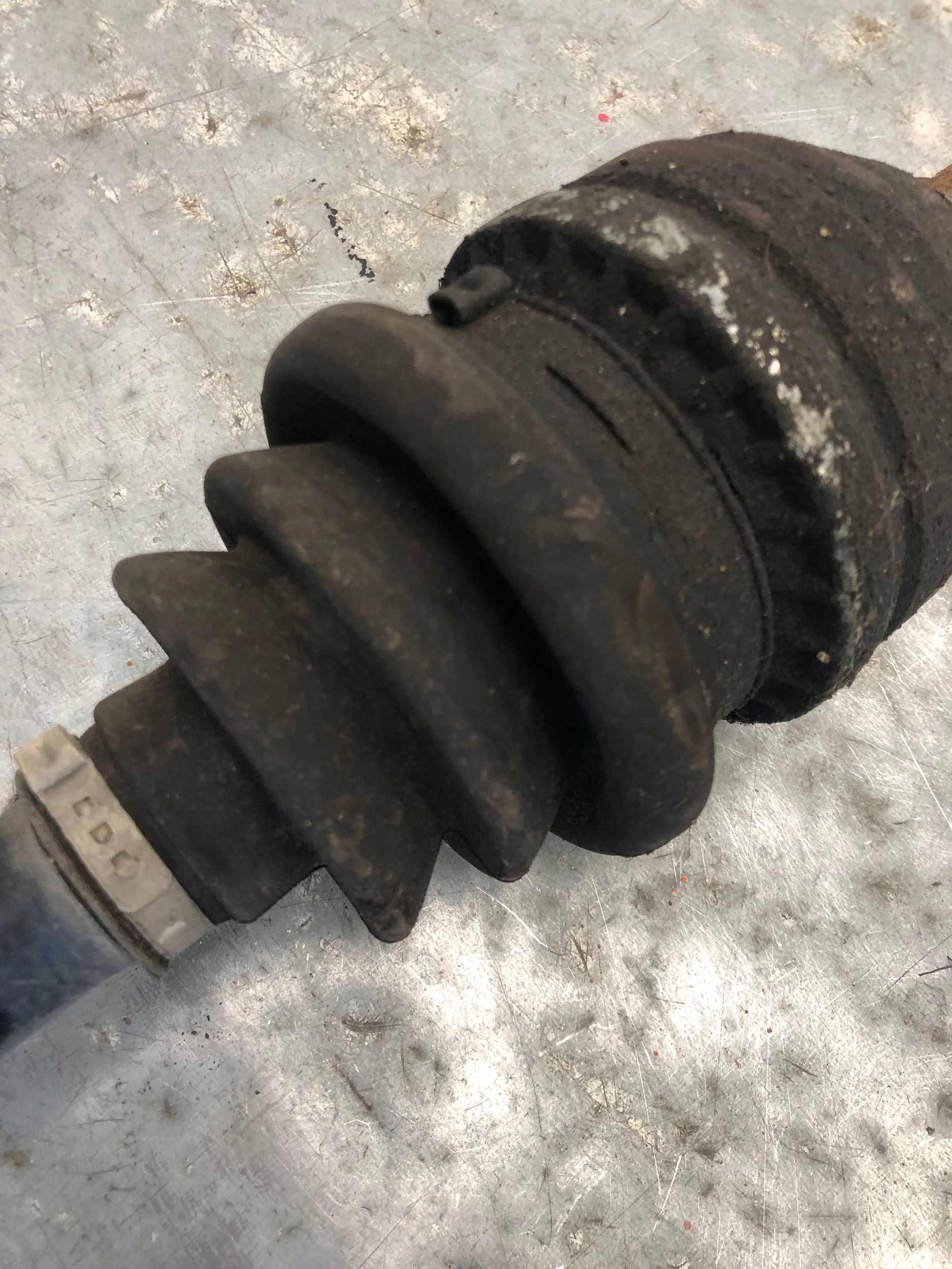 semi-axis left OPEL ASTRA J 13335145