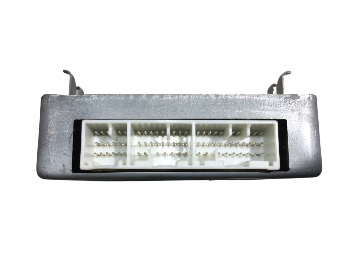 control unit of the engine SUZUKI WAGON R+ II 1.3 16V 33920-83E10