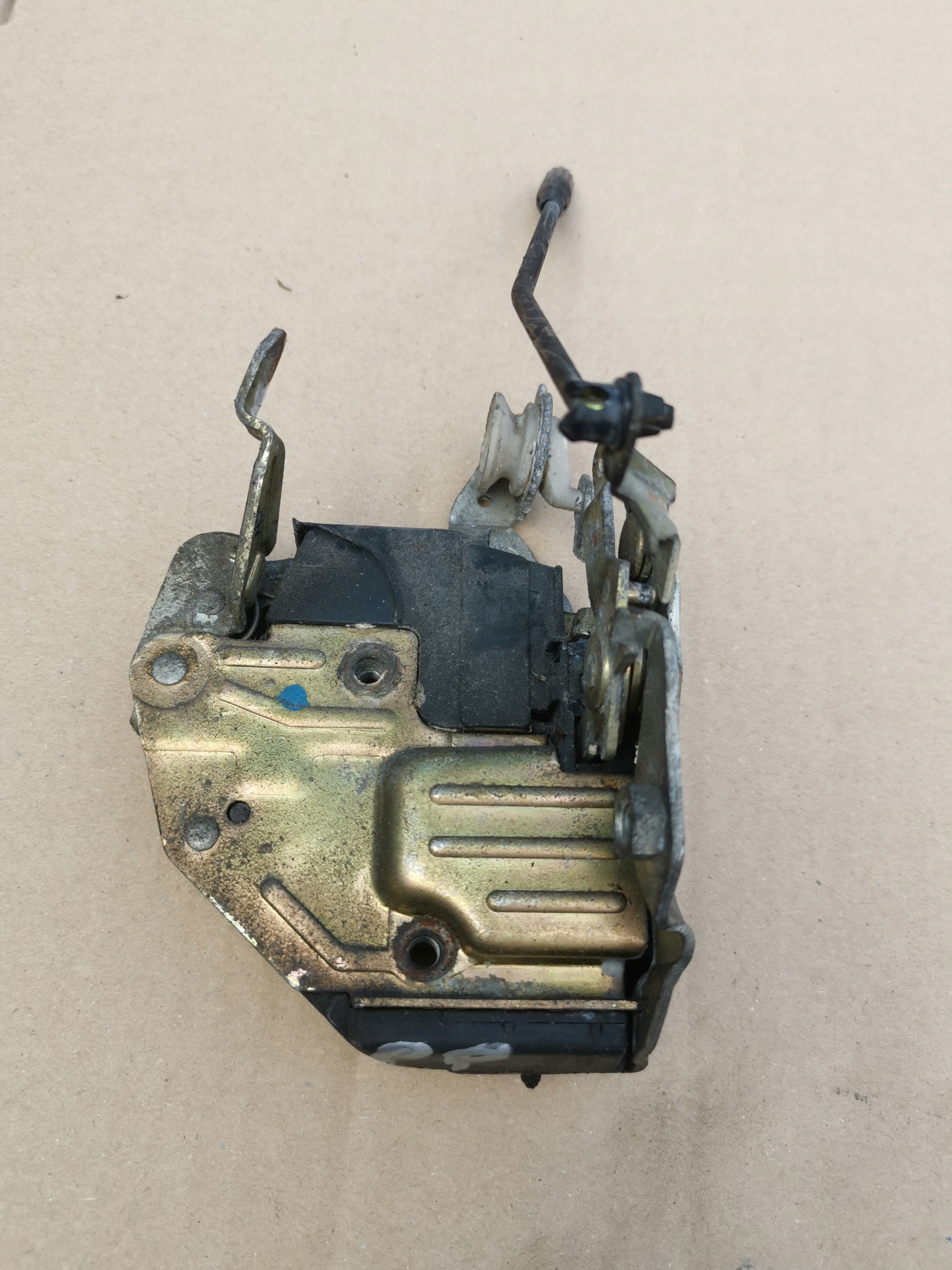 lock door left right rear part front MERCEDES W124