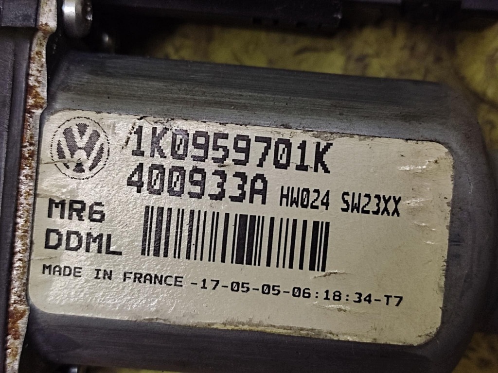 VW GOLF V mini motor windows left front 1K0959793G
