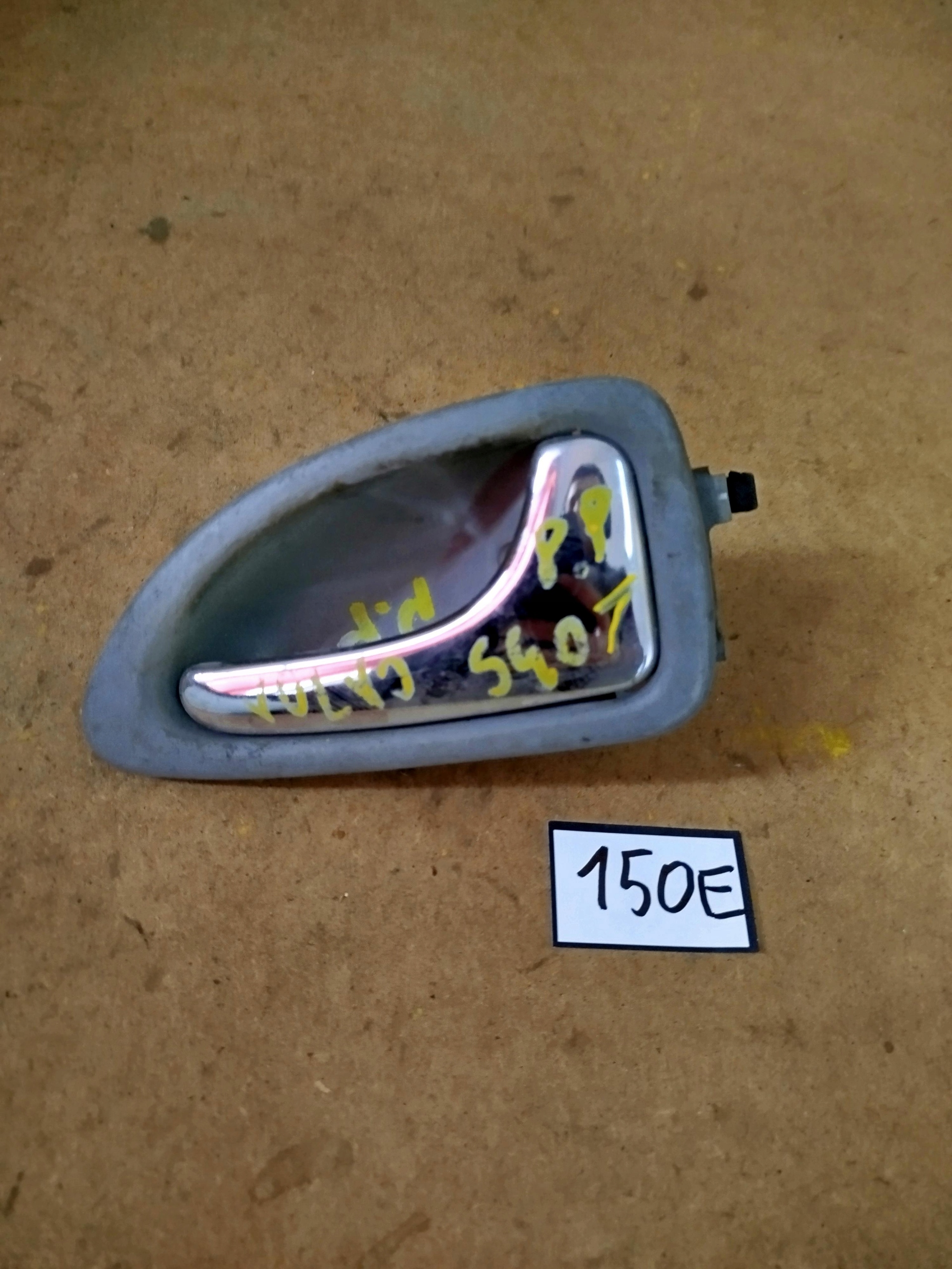 volvo S40 ручка двери внутренняя передняя правая оригинал