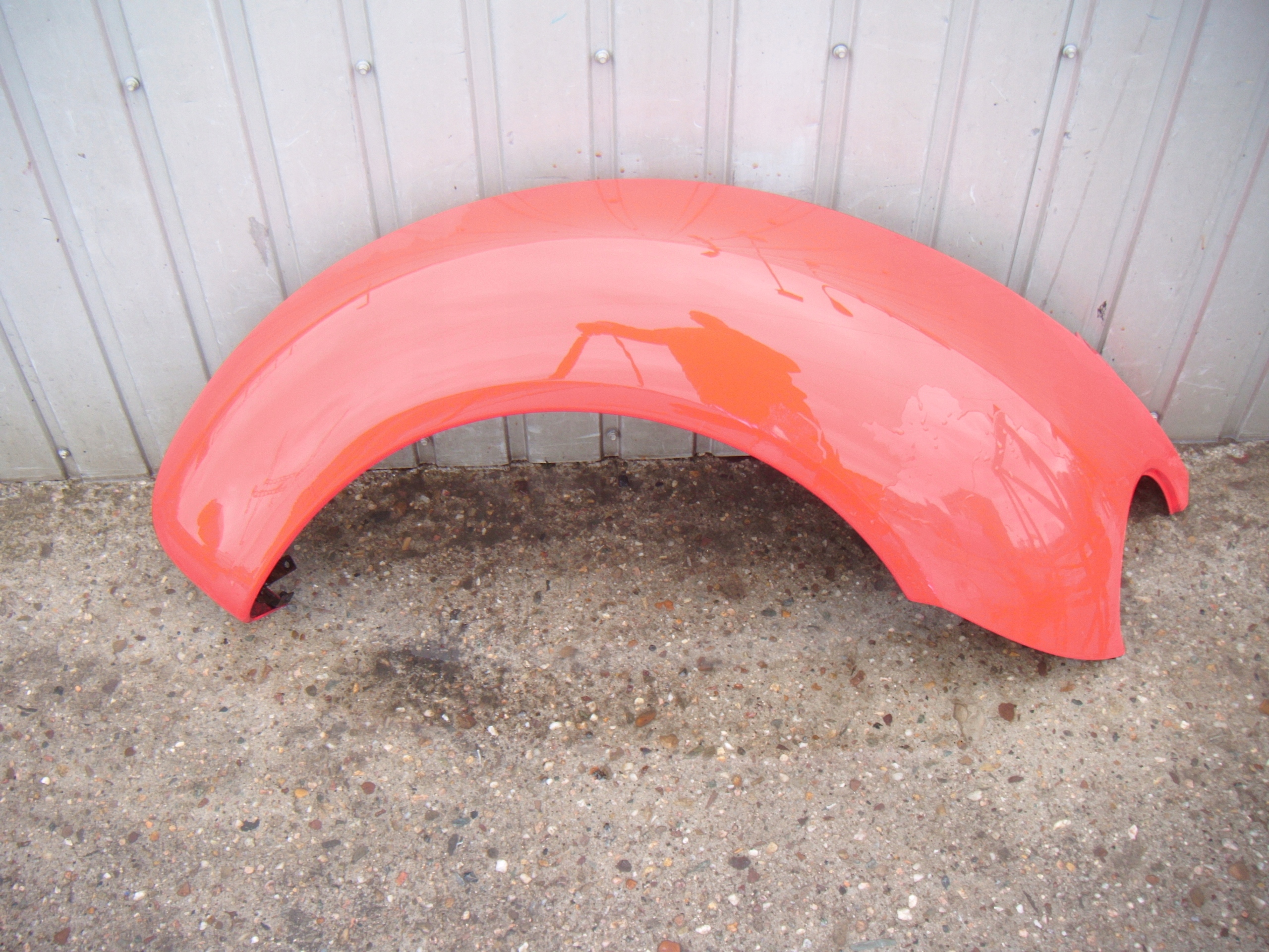 VW NEW BEETLE 1997 - 2010 2.0B BŁOTNIK LEWY TYŁ LEWY TYLNY