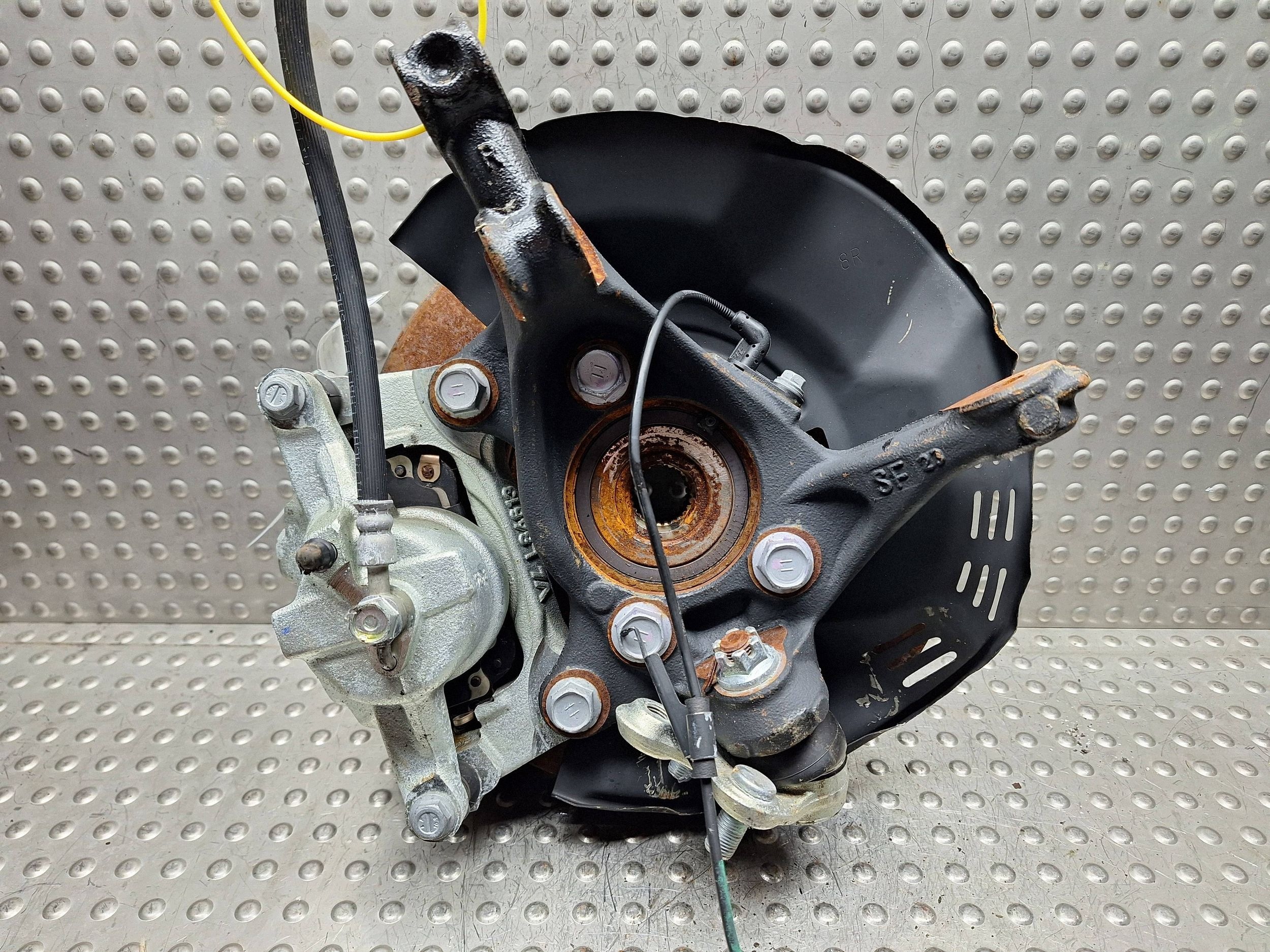 swing right front TOYOTA YARIS CROSS 22-26 1.5 HYBRYDA