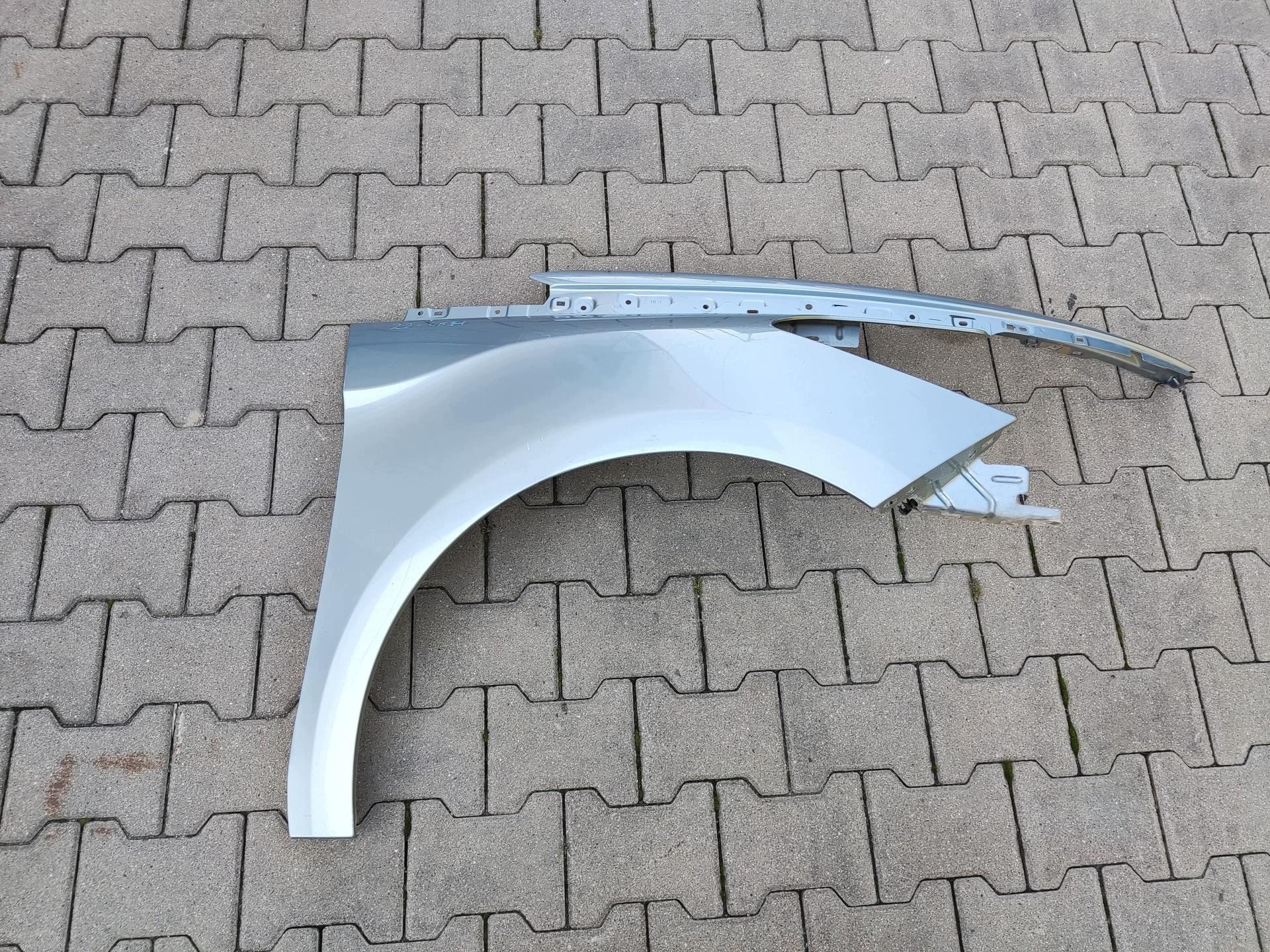 fender right front front CITROEN DS5 2011-2015