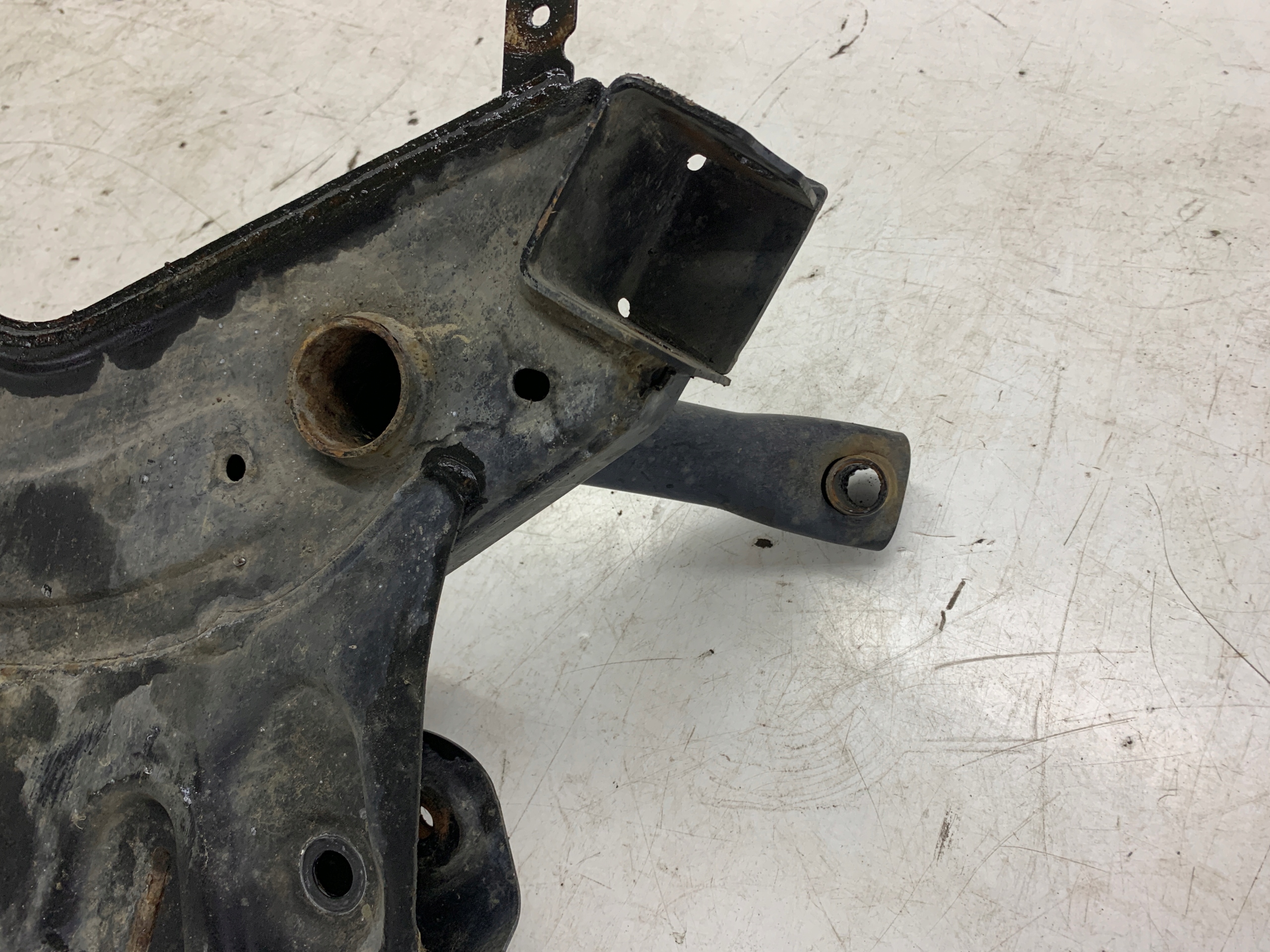 axle beam subframe TRAWERS SUZUKI SWIFT MK7 (2010-2013) 1.3 DDIS