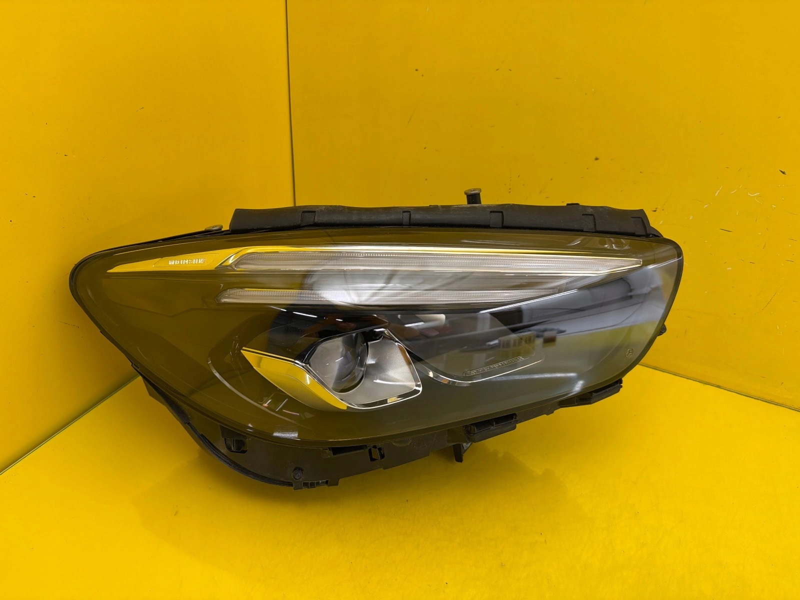 light right Mercedes GLA W247 Full Led A2479061405