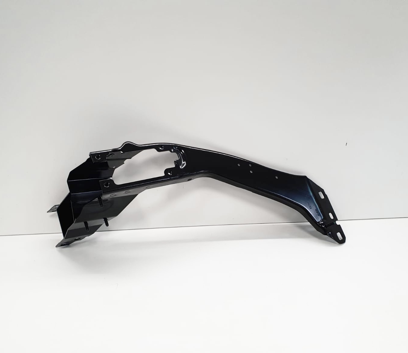 BMW 2 F45 F46 OKULAR WSPORNIK LEWY WZMOCNIENIE