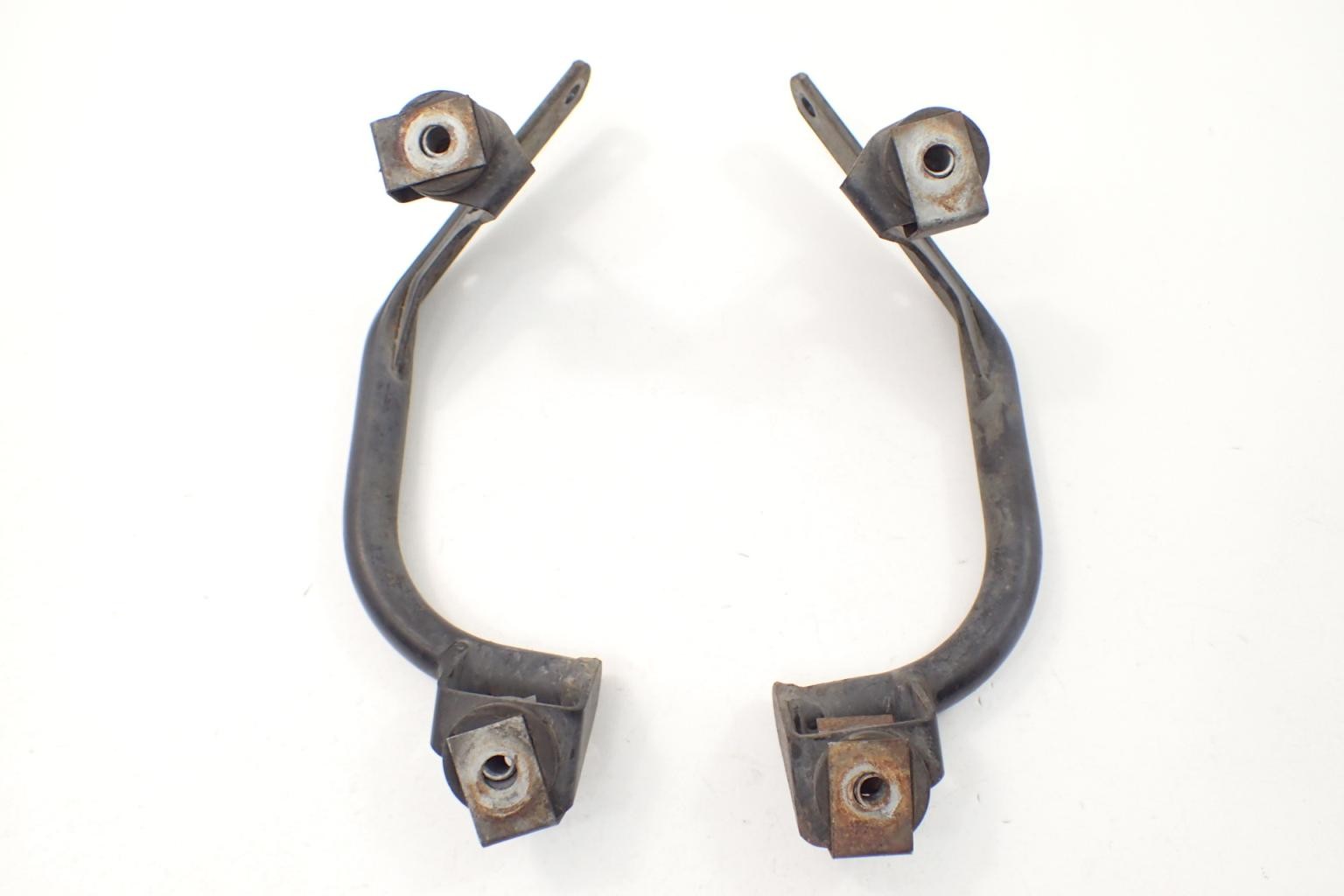 124057 - BMW R 1200 RT 05-09 крепление кронштейн стойка