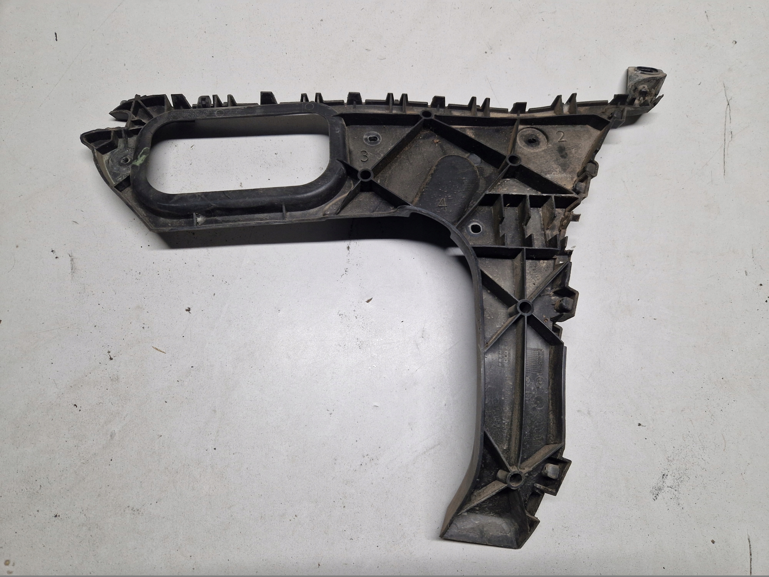 AUDI Q7 4L bumper bracket right rear part rear 4L0807454A