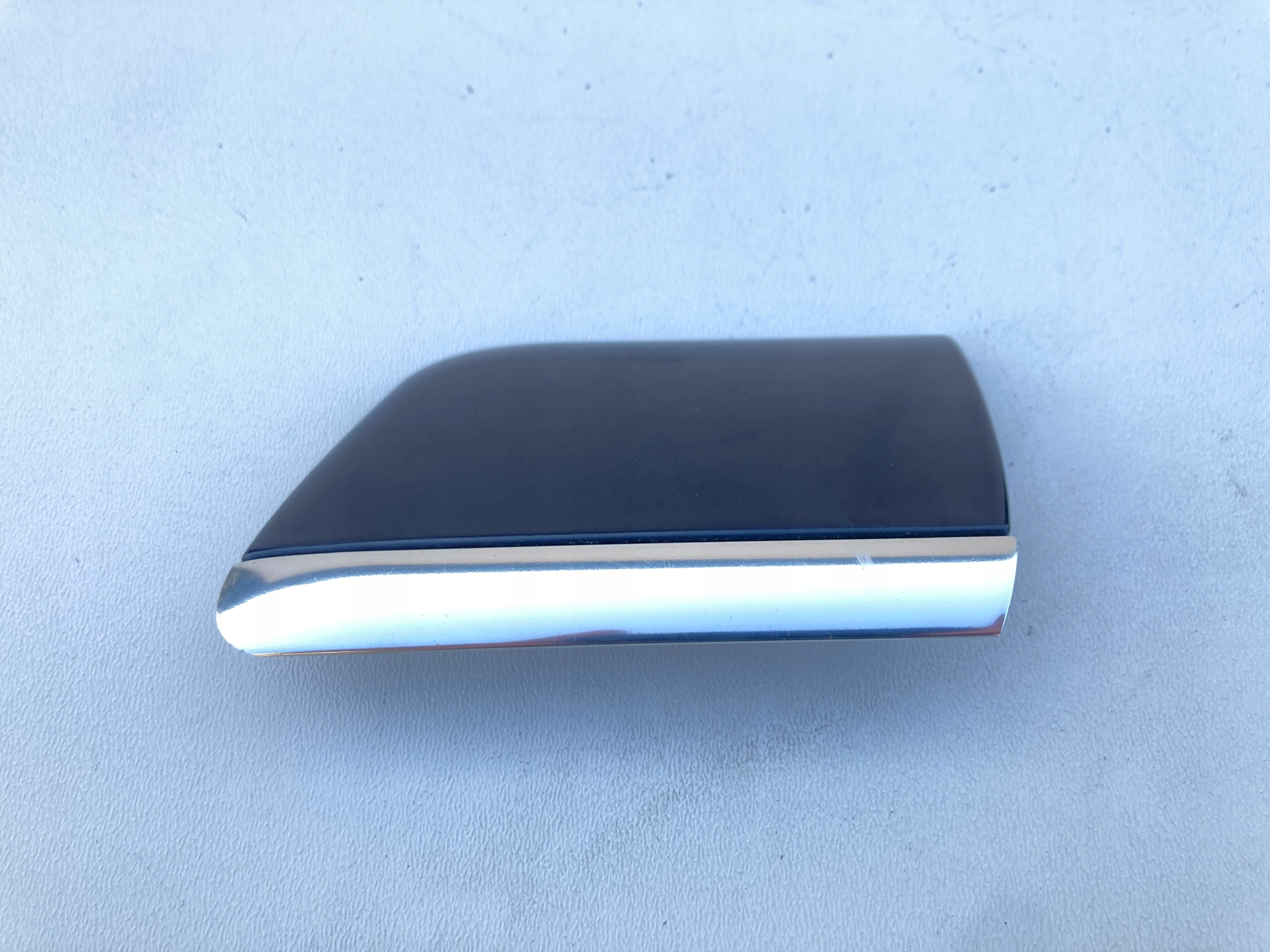 modanatura CHROM parafango posteriore Destro Peugeot 607
