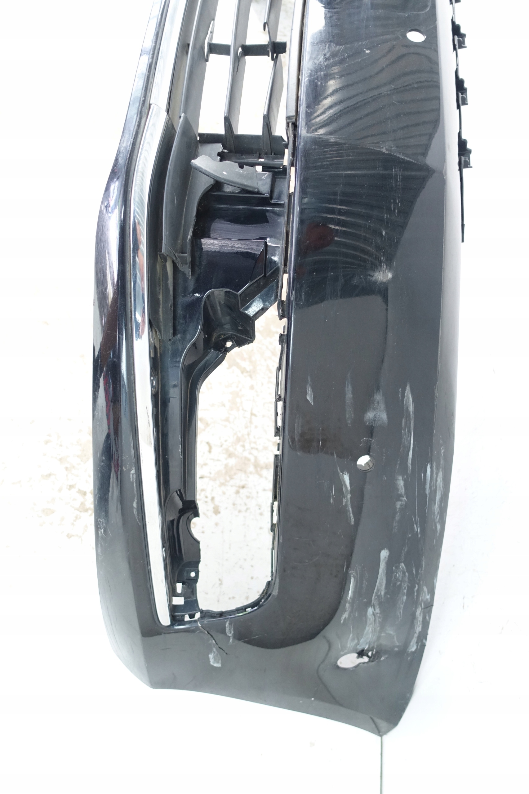 VW PASSAT B7 2010- bumper front front 3AA807221