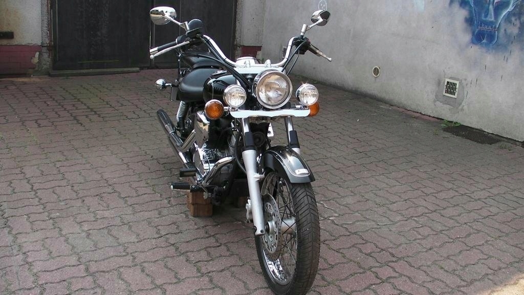 STELAŻ POD LAMPY YAMAHA DRAG STAR 125 + LAMPY Dopasowanie do pojazdu produkt dedykowany