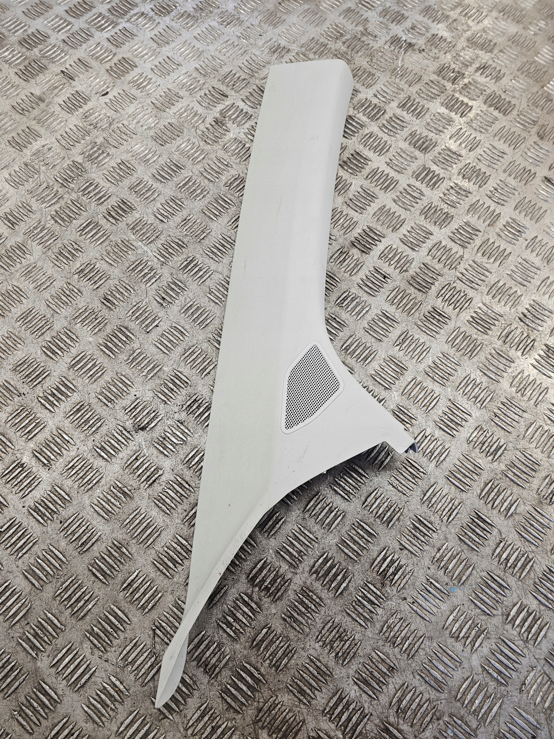 cover slupka right VW T6.1 speaker 7LA867234C Y20